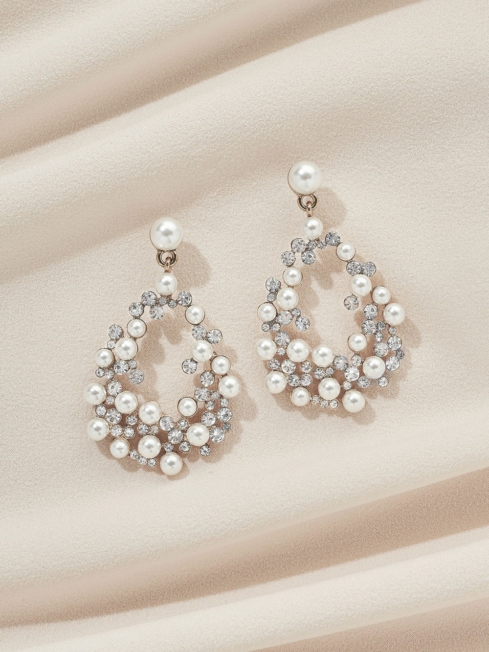 NWT Mini Avery Olive & Piper Earrings